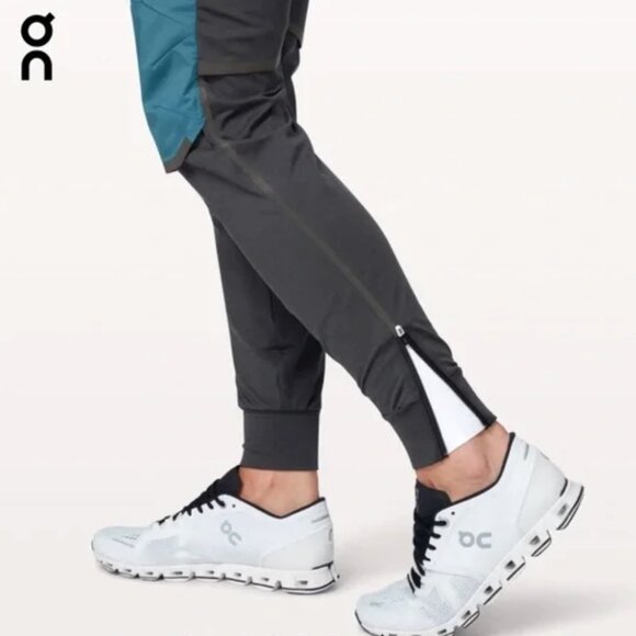 NWOT ON RUNNING Women's Running Pants in Black/Storm, Size Medium - Picture 5 of 16